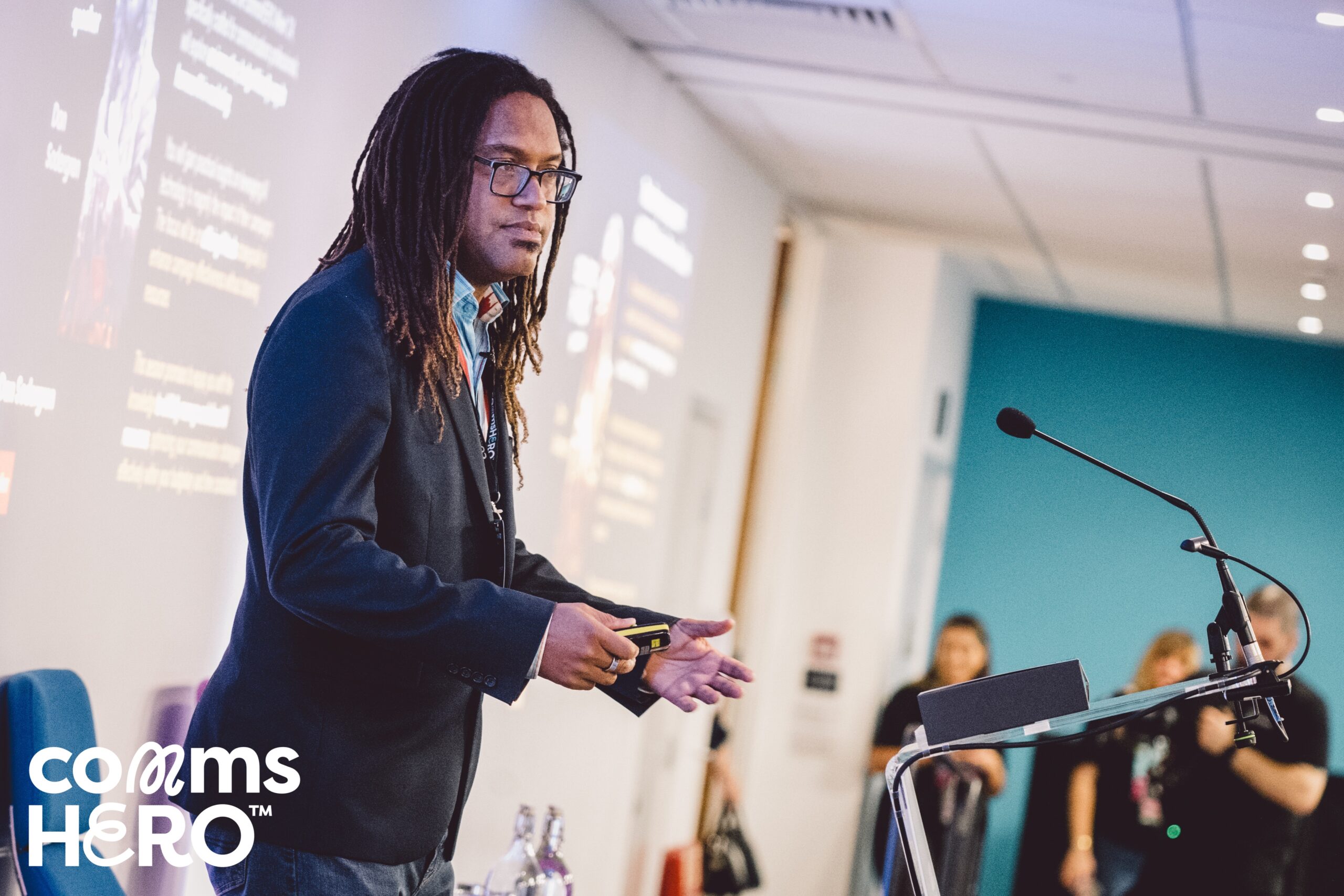 Dan Sodergren speaking at CommsHero